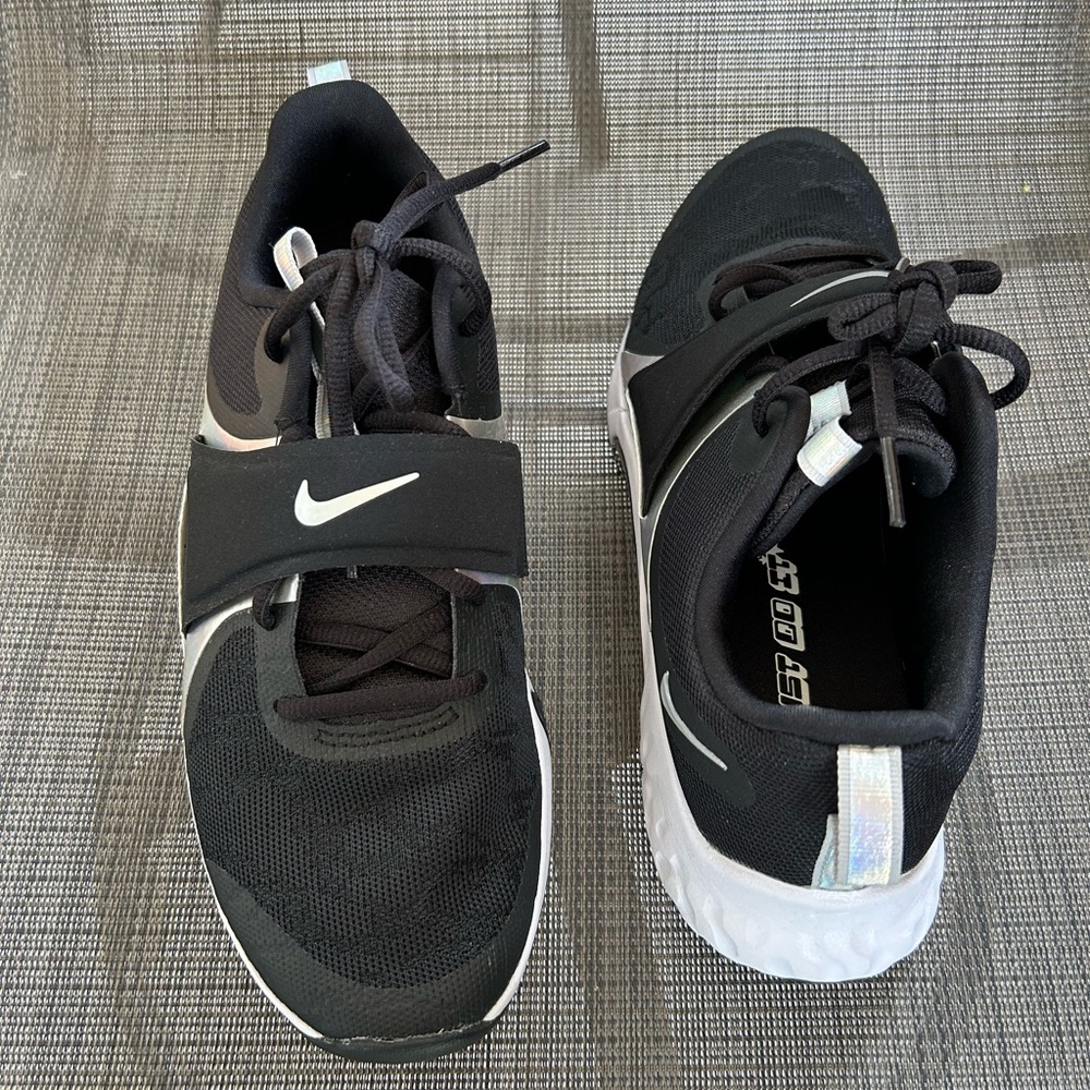 Nike Black and White Sneakers